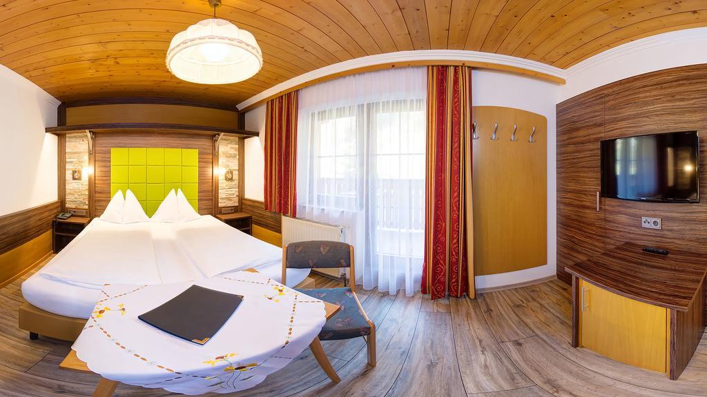 Hotel-Pension Egger Grossarl Buitenkant foto